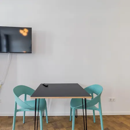 Nena Hermannplatz Aparthotel Berlino