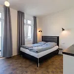 Nena Hermannplatz شقة فندقية 3*