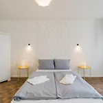 Nena Hermannplatz By Lesa 3*