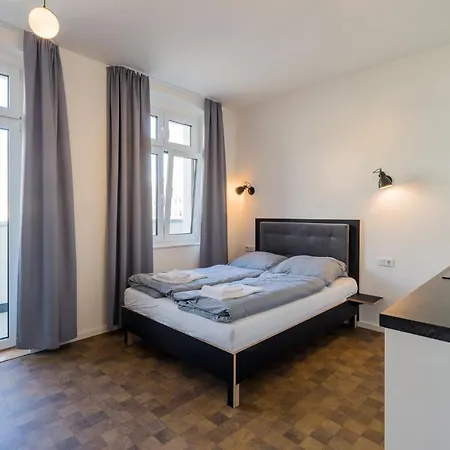 Nena Hermannplatz Apart Otel 3*