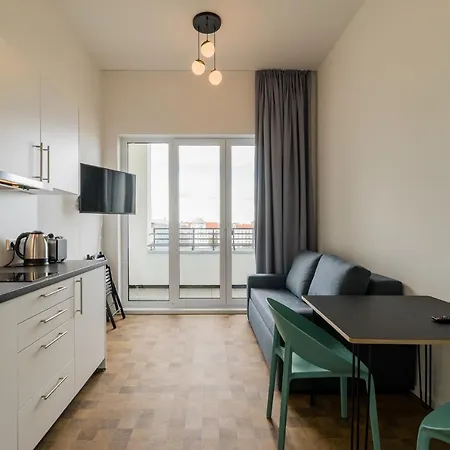 Nena Hermannplatz 3* ベルリン