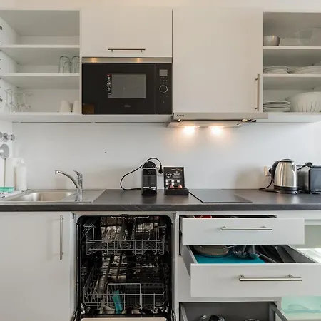 Nena Hermannplatz By Lesa Apartahotel