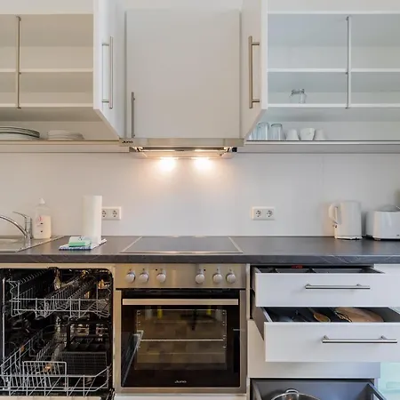Nena Hermannplatz By Lesa Apartahotel 3*