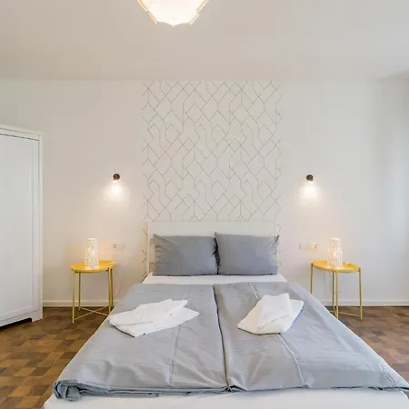 Nena Hermannplatz 3*