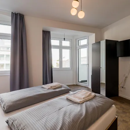 Nena Hermannplatz Berlin