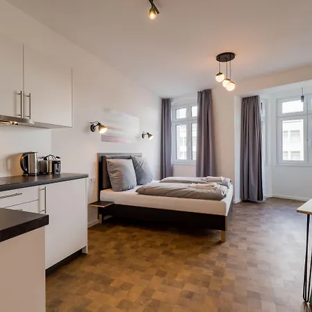 Nena Hermannplatz Apart Otel 3*