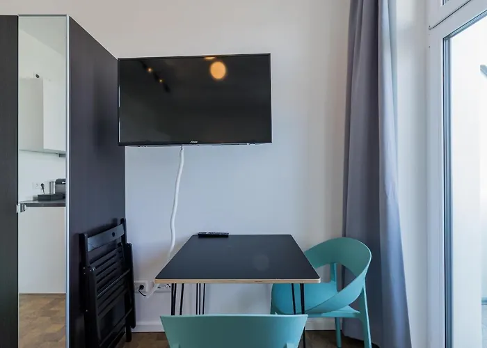 Ξενοδοχείο με διαμερίσματα Nena Hermannplatz 3*