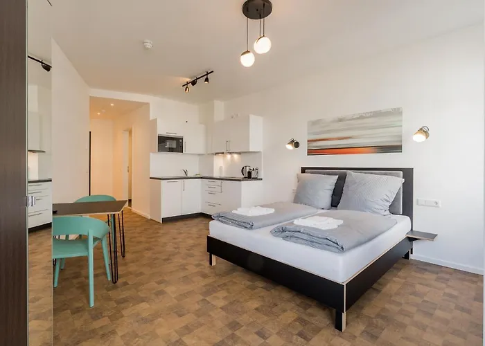 Apartmanhotel Nena Hermannplatz 3*