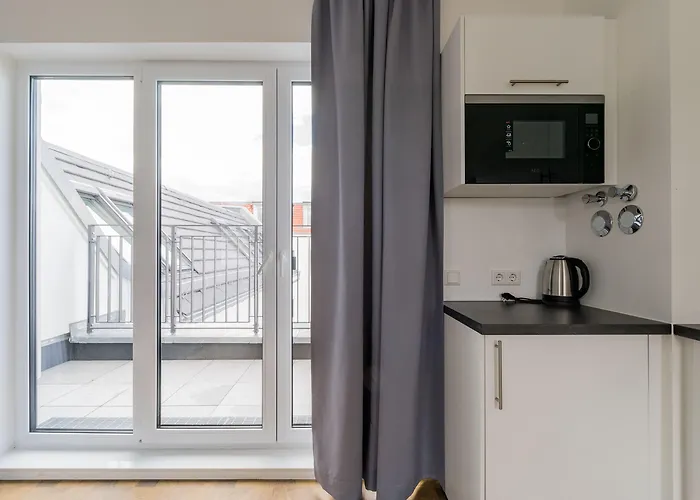 Nena Hermannplatz 3*