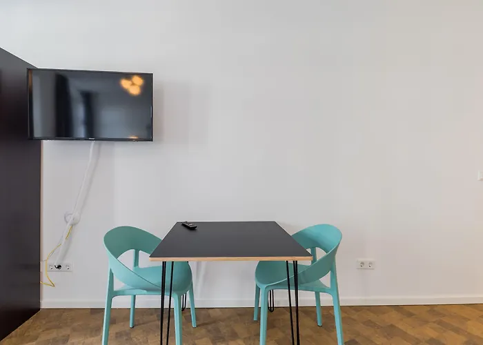 Nena Hermannplatz Lägenhetshotell Berlin